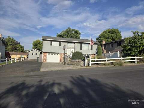 1915 Broadview Dr., Lewiston, ID 83501