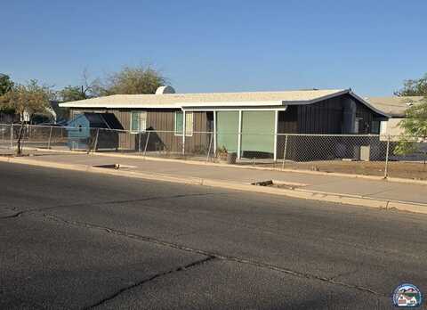 827 S Hope St, El Centro, CA 92243