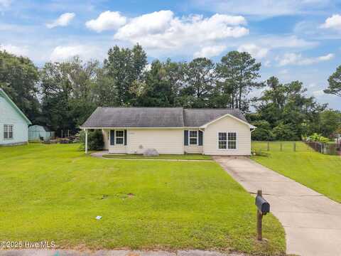 2062 Hunters Ridge Drive, Midway Park, NC 28544