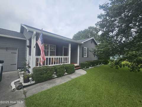 311 Riggs Road, Hubert, NC 28539