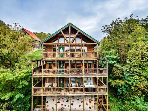 418 Hideaway Ridge Circle, Sevierville, TN 37862