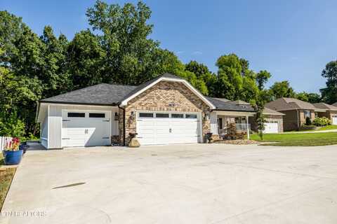 1706 Wilkinson Pike, Maryville, TN 37803
