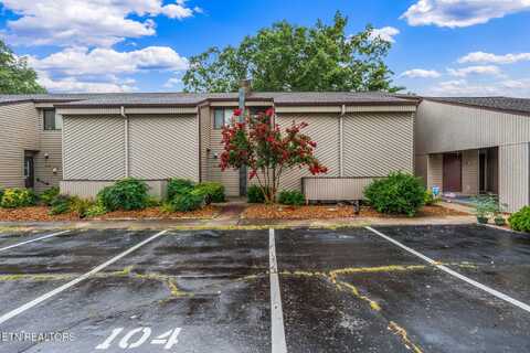 6 Lakeshore Court, Fairfield Glade, TN 38558