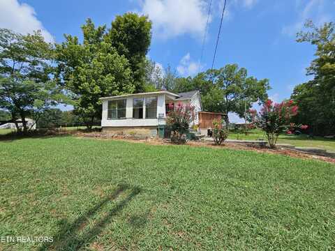 2433 Sweetwater Vonore Rd, Sweetwater, TN 37874