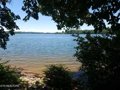 422 W Mountain Drive, Rockwood, TN 37854