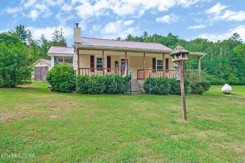 883 Old Harriman Hwy, Harriman, TN 37748