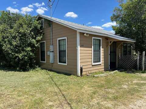 109 Richardson Ave, Kerrville, TX 78028