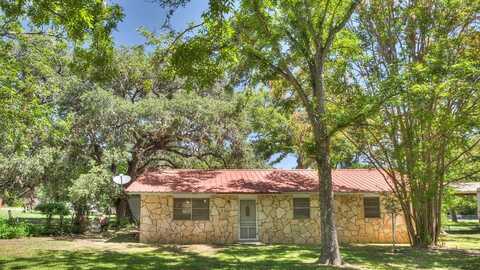 315 E Main St, Leakey, TX 78873