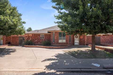 317 Flint Avenue, Levelland, TX 79336