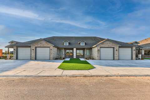 1002 N 7th Street, Wolfforth, TX 79382