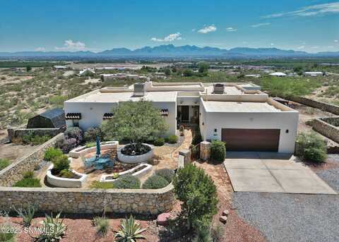 5890 Quesenberry Lane, Las Cruces, NM 88007