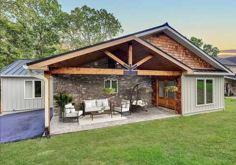 2995 Waterworks Road, Danville, KY 40422