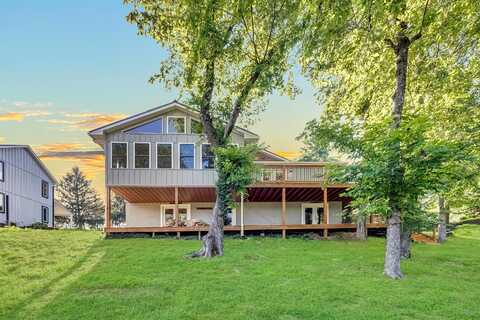 2995 Waterworks Road, Danville, KY 40422