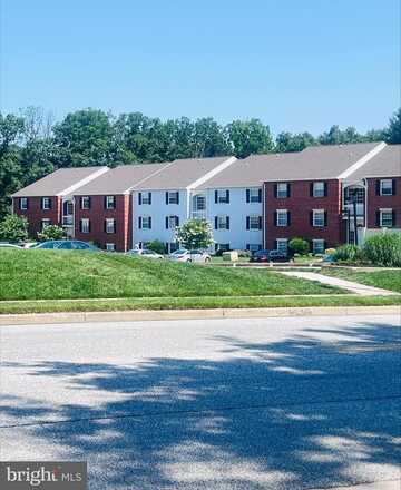 5 MULLINGAR CT #201, LUTHERVILLE TIMONIUM, MD 21093