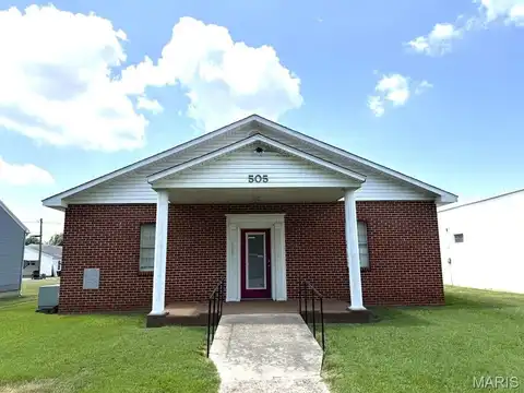 505 N Catalpa Street, Dexter, MO 63841