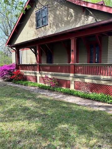 300 Hereford Avenue, Ferguson, MO 63135