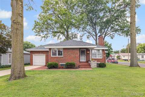 418 N Maple Avenue, Roxana, IL 62084