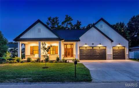 12502 Ridgefield Drive, Des Peres, MO 63131