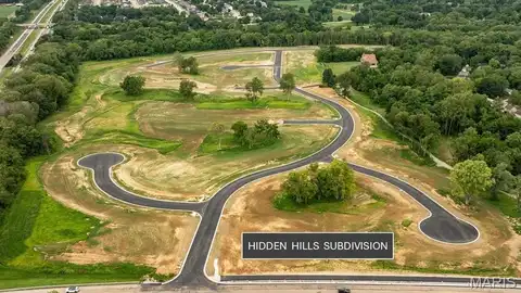 419 Hidden Hills Dr., Glen Carbon, IL 62034