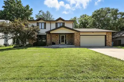 1108 Lancaster Drive, Saint Charles, MO 63301