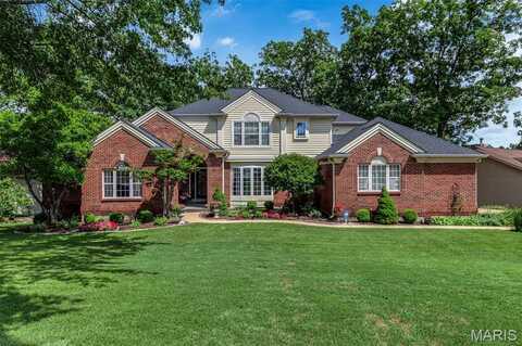 11 Regatta Bay Court, Lake Saint Louis, MO 63367