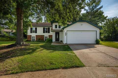 237 Valleyoak Court, Ballwin, MO 63021