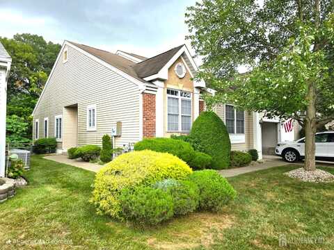 34 Stonewyck Place, Monroe, NJ 08831
