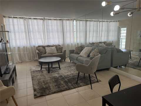 1301 NE Miami Gardens Dr, Miami, FL 33179