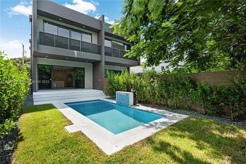 2840 SW 32nd Ct, Miami, FL 33133