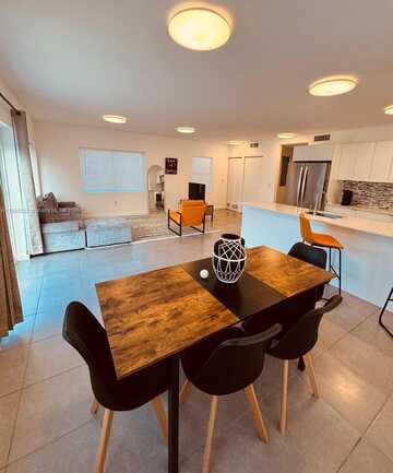 737 NW 4th St, Hallandale Beach, FL 33009