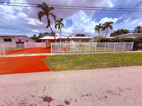861 W 51St Pl, Hialeah, FL 33012