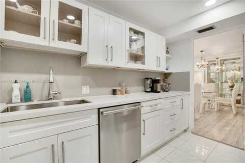 20301 W Country Club Drive, Aventura, FL 33180