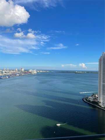 325 S Biscayne Blvd, Miami, FL 33131
