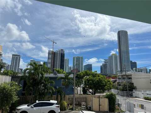 469 SW 3rd St, Miami, FL 33130