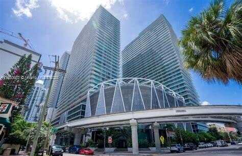 79 SW 12th St, Miami, FL 33130