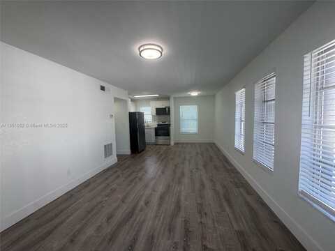 2910 Pierce St, Hollywood, FL 33020