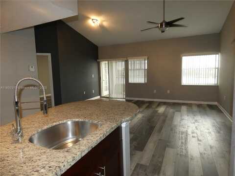 2850 N Oakland Forest Dr, Oakland Park, FL 33309