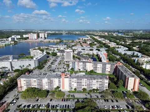 1770 NE 191st St, Miami, FL 33179