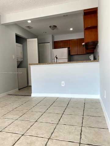 15617 SW 86th Ter, Miami, FL 33193