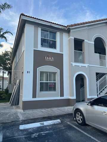 1663 SE 27th Dr, Homestead, FL 33035