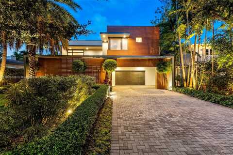 7621 SW 59th Ct, South Miami, FL 33143