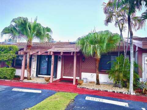 2665 S Parkview Dr, Hallandale Beach, FL 33009