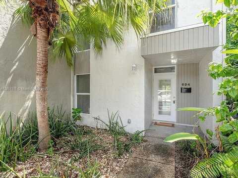 694 Kensington Pl, Wilton Manors, FL 33305