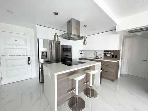 11111 Biscayne, Miami, FL 33181