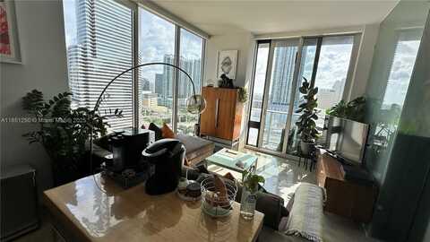 151 SE 1st St, Miami, FL 33131