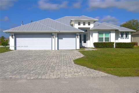 5231 NW Iredell St, Port Saint Lucie, FL 34986