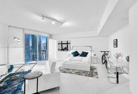 475 Brickell Ave, Miami, FL 33131