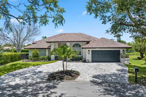 10021 NW 50th Mnr, Coral Springs, FL 33076