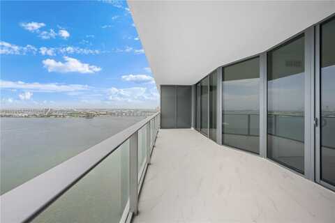 700 NE 24 ST, Miami, FL 33137