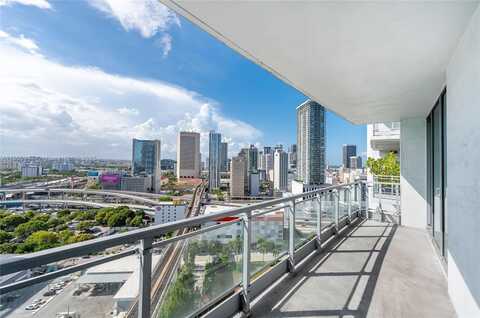 90 SW 3rd St, Miami, FL 33130